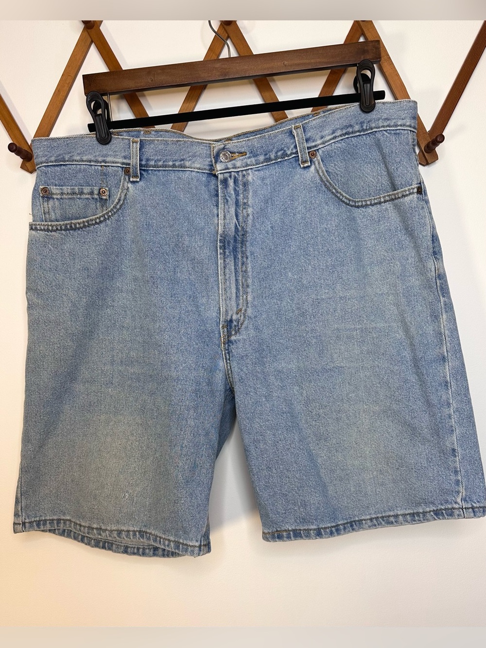 Vintage Levi 550 Jean Shorts W42 Baggy Denim Shorts Y2K Light Wash Jorts